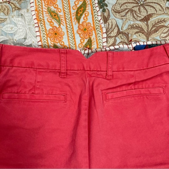 Boden 9” Rachel Chino Shorts - Picture 6 of 7